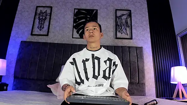 bliinkii and luka  online show from February 2026 03:16:01 PM