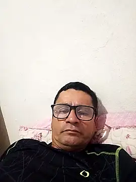 dilduarte26 online show from February 2026 05:00:02 PM