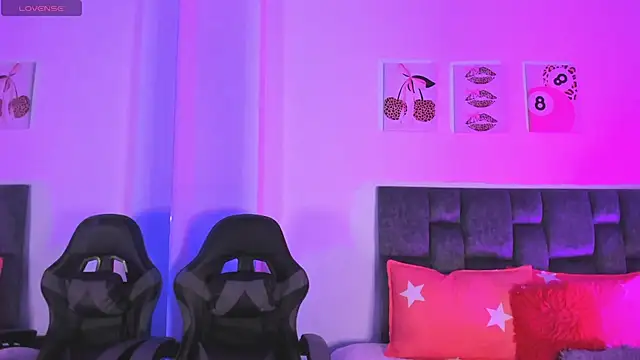 Isabella Moon9 online show from April 2026 06:10:01 PM