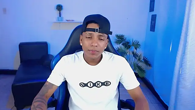 ostinn18 online show from March 2026 02:12:01 PM