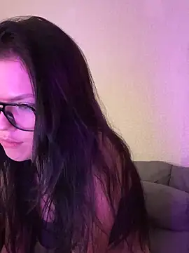 Snapshot of EvaSweetMe chatting on May 2026 08:06:01 PM EvaSweetMe online show from May 2026 08:06:01 PM