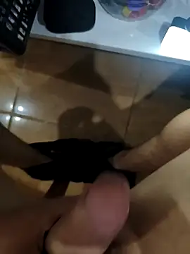 Gustavo52367 online show from April 2026 10:18:01 PM