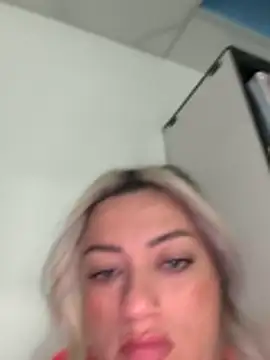 NinaRicci1518 online show from March 2026 09:32:01 PM