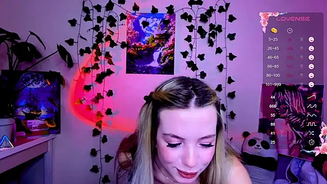 Akari-moon online show from June 2026 06:08:02 PM