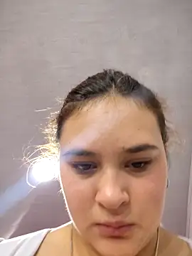 Snapshot of katty_42 chatting on April 2026 06:39:01 PM katty 42 online show from April 2026 06:39:01 PM