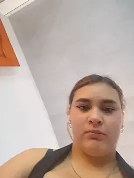 Snapshot of katty_42 chatting on May 2026 07:19:02 PM katty 42 online show from May 2026 07:19:02 PM
