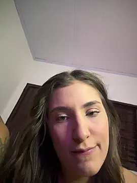 Jh0nZer0 online show from June 2026 10:52:02 PM