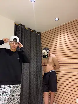 TheBatMansion online show from April 2026 04:10:02 AM