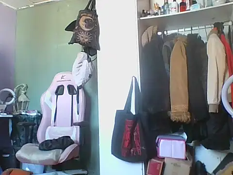 mimi miauu online show from February 2026 06:57:01 PM