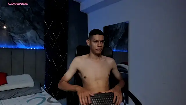 milo cruz  online show from February 2026 02:10:01 PM