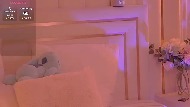 MollyHilton online show from February 2026 07:43:01 PM