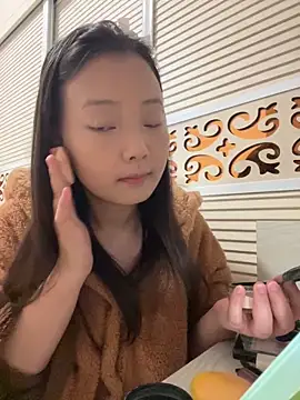 BIGBABYYEYE online show from March 2026 01:51:02 PM