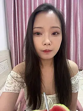 BIGBABYYEYE online show from July 2026 01:31:01 PM