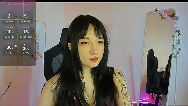 AliceeinWonderlanddd online show from April 2026 02:03:02 AM