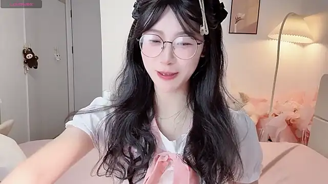 Luminous4173 online show from July 2026 01:18:02 PM