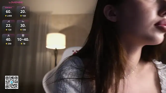 Snapshot of Candylolly___ chatting on April 2026 03:14:02 PM Candylolly online show from April 2026 03:14:02 PM