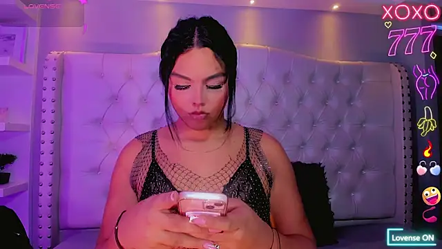 Maia Hotts online show from May 2026 08:16:02 PM