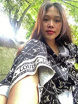 Snapshot of Emxinhka1 chatting on May 2026 05:13:01 AM Emxinhka1 online show from May 2026 05:13:01 AM