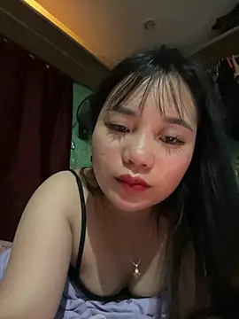  Lylyy online show from April 2026 06:49:02 PM
