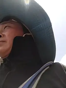 Neoone 1 online show from April 2026 04:37:01 AM