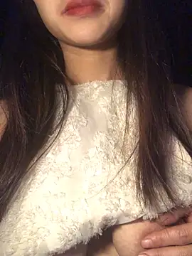 uyensexy online show from February 2026 03:10:02 AM