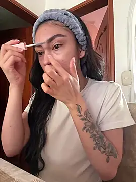 Bonny Eva online show from February 2026 07:31:01 PM