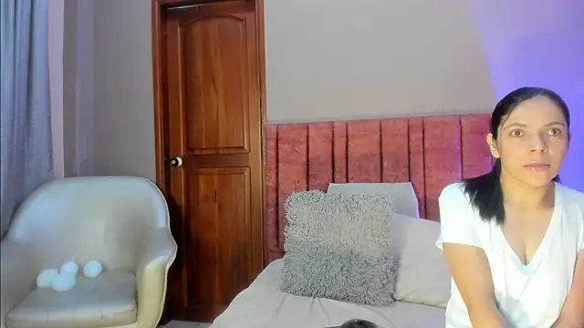 AnnaBroooks online show from February 2026 11:39:01 PM