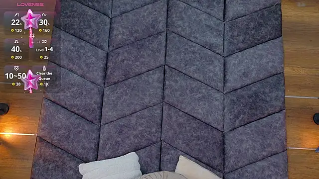 AnnieRouse   online show from March 2026 11:38:01 AM