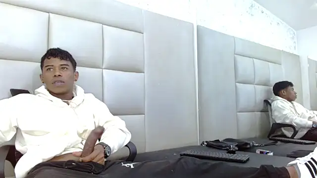 TonnyMarck online show from February 2026 09:30:01 AM