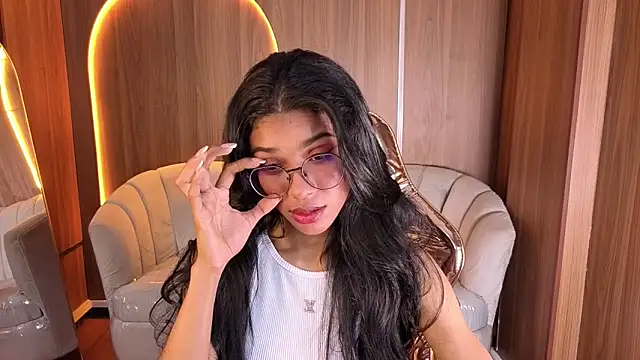 Alina b  online show from February 2026 08:20:02 PM