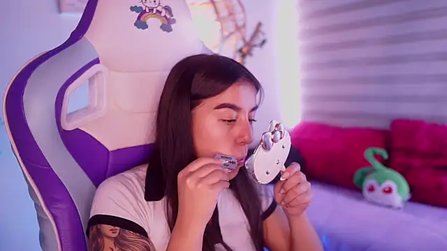 mavi boo online show from February 2026 06:59:02 PM