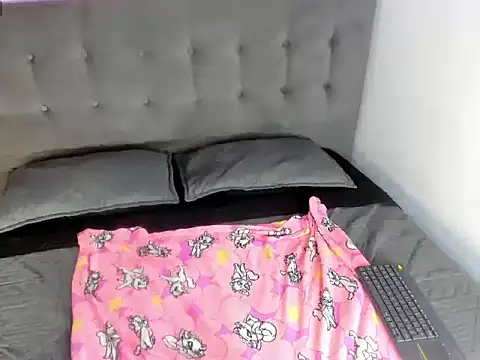 Katty Kiiss  online show from February 2026 04:02:01 AM