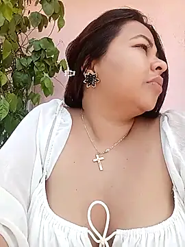 Snapshot of solene09 chatting on March 2026 04:02:02 PM solene09 online show from March 2026 04:02:02 PM