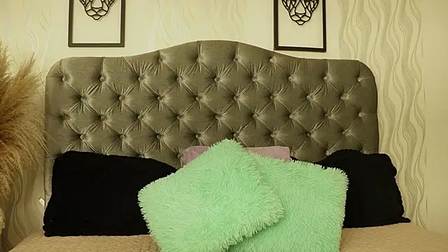 katt eyes  online show from April 2026 01:33:02 PM