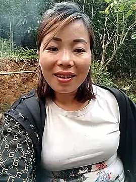 Ella-aa online show from March 2026 09:53:01 AM