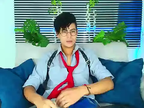 ThiiagoSaeenz online show from February 2026 04:22:02 PM