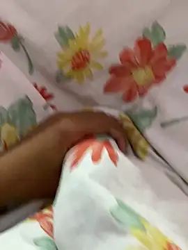 comesuabuceta online show from April 2026 05:11:01 PM