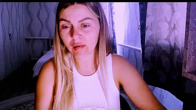Snapshot of MagicKatarina_ chatting on July 2026 04:11:02 AM MagicKatarina online show from July 2026 04:11:02 AM