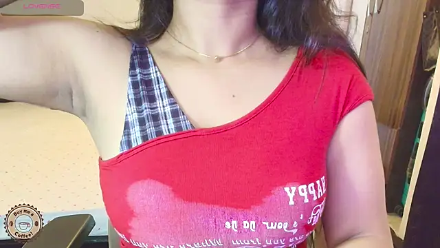 Snapshot of Yara-143 chatting on May 2026 08:41:01 AM Yara-143 online show from May 2026 08:41:01 AM