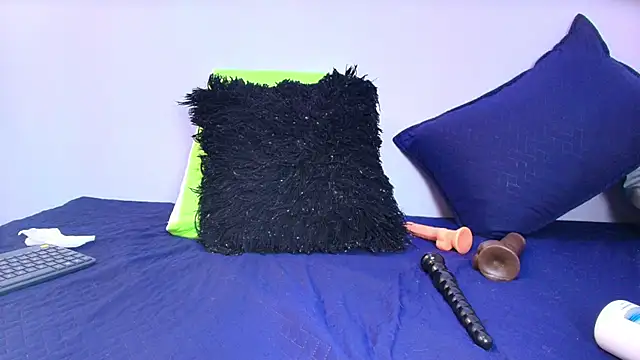 melany roberts  online show from March 2026 03:12:01 AM