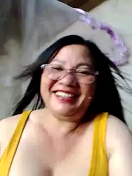 Snapshot of Cold-girlr12 chatting on June 2026 05:26:02 AM Cold-girlr12 online show from June 2026 05:26:02 AM