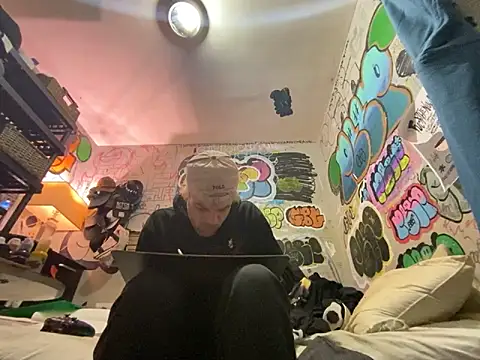 gothboiplzty online show from April 2026 06:16:02 AM