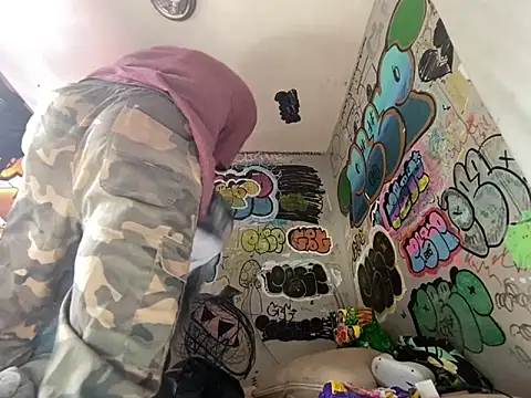 gothboiplzty online show from May 2026 09:27:01 PM