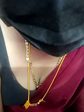Snapshot of Madhusri_Tamil_Telugu chatting on April 2026 12:44:02 PM Madhusri Tamil Telugu online show from April 2026 12:44:02 PM
