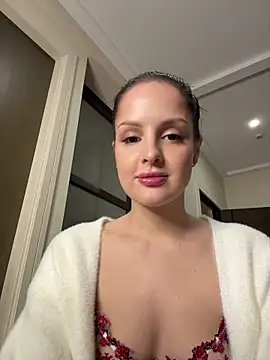 Evayra online show from April 2026 04:17:02 PM