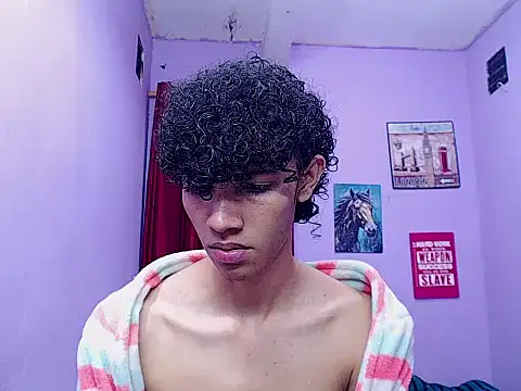 bigcock twinks online show from February 2026 11:28:01 PM