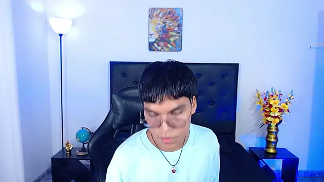 Maecum18 online show from June 2026 08:42:02 PM