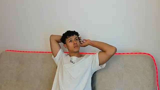  Alex Colton online show from April 2026 10:00:02 PM