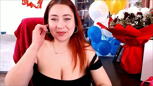 Snapshot of SimplyDivine chatting on March 2026 08:09:01 AM SimplyDivine online show from March 2026 08:09:01 AM