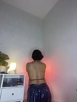 eva luz online show from February 2026 03:13:02 PM